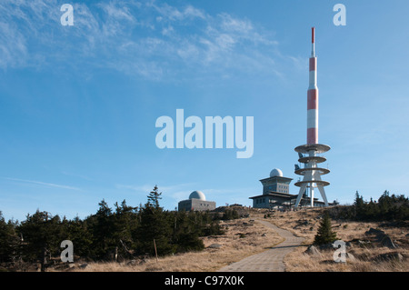 Wetterstation auf dem Gipfel des Brocken Berg, Nationalpark Harz, Sachsen-Anhalt, Deutschland, Europa Stockfoto