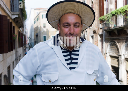 Fröhliche Gondoliere, Gondolieri, Tracht, Venedig, Veneto, Italien, Europa Stockfoto