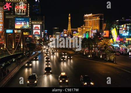 Nachtszene entlang The Strip in Las Vegas Stockfoto