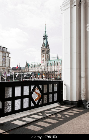 Alsterfleet Kanal, Alsterarkaden Arkaden, Rathausmarkt Rathaus Platz, Hanseatic Stadt von Hamburg, Deutschland, Europa Stockfoto