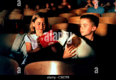 Mein Hund Skip Jahr: 2000 USA Frankie Muniz, Caitlin Wachs Regie: Jay Russell Stockfoto