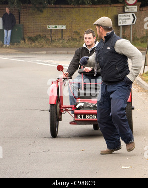 1898 Leon Bollee auf die 2011 von London nach Brighton Veteran Car Run Stockfoto