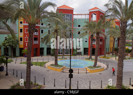 Willemstad Curaçao,Niederlande Lesser Leeward Antillen,ABC-Inseln,Otrobanda,Renaissance,Shopping Shopper Shopper Shopper shoppen Shops Markt Märkte Marktpla Stockfoto