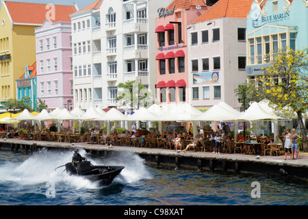 Willemstad Curaçao, Niederländische Lesser-Leeward-Antillen, ABC-Inseln, Punda, Handelskade, St. Sint Anne Bay Water, Waterfront, UNESCO-Weltkulturerbe, mil Stockfoto