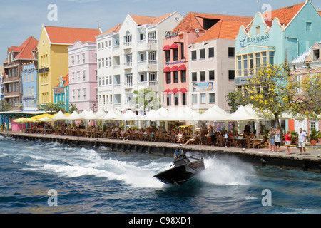 Willemstad Curaçao, Niederländische Lesser-Leeward-Antillen, ABC-Inseln, Punda, Handelskade, St. Sint Anne Bay Water, Waterfront, UNESCO-Weltkulturerbe, mil Stockfoto