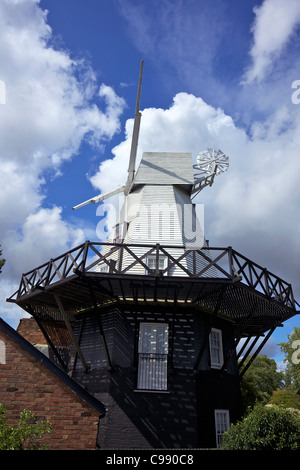 Windmühle im Sommersonnenschein, restauriert, Roggen, East Sussex, England, UK, Vereinigtes Königreich, GB, Großbritannien, britische Inseln, Europa, Stockfoto