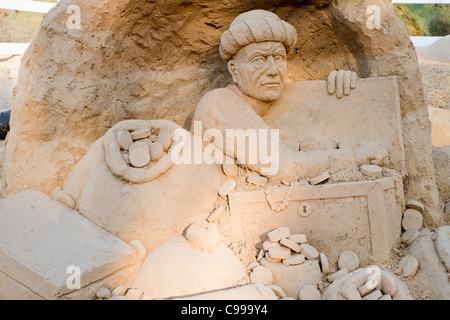 Ali Baba aus dem Buch von tausend und einer Nacht. Sandskulpturen Stockfoto