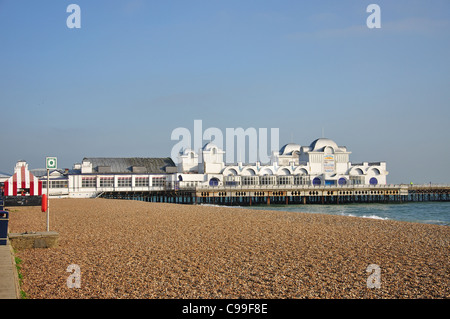 South Parade Pier, Southsea, Portsmouth, Hampshire, England, Vereinigtes Königreich Stockfoto