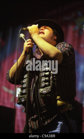 John Popper führt mit Blues Traveler 1996 am Bonner Springs Kansas Stockfoto