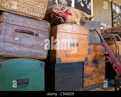 Einwanderer-Gepäck-Display, Ellis Island National Monument, US National Park Service, New York, NY Stockfoto