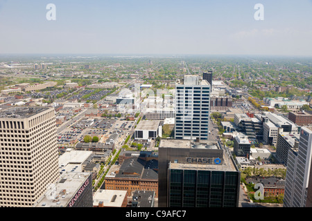 Luftaufnahme der Innenstadt von Columbus, Ohio aussehende östlich von James A. Rhodes State Office Building. Stockfoto