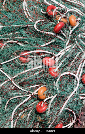 Fischerei Netze und Bojen Gerät für professionelle mediterrane fisherboat Stockfoto