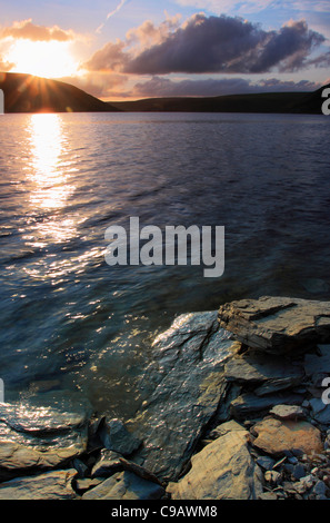 Sonnenuntergang am Claerwen Stausee, Elan-Tal, Powys, Wales, Europa Stockfoto