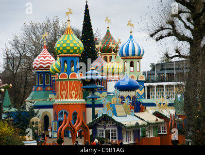 Weihnachtsmarkt im Tivoli in Kopenhagen Stockfoto