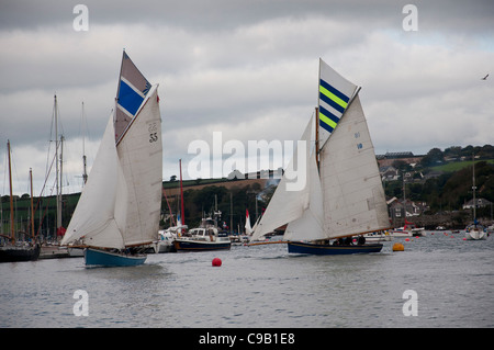 Falmouth arbeiten Bootsrennen auf dem Falmouth Oyster Festival 2011 Stockfoto