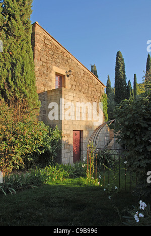 Gîte du Moulin von Abbaye de Fontfroide in der Nähe von Narbonne, eine Unterkunft zur Selbstverpflegung an der Klosteranlage in den Corbieres Stockfoto