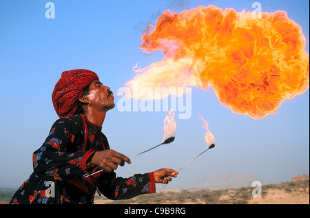 Feuerschlucker (Indien) Stockfoto