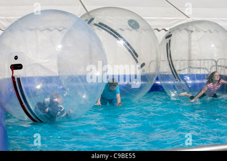 Wasser zorbing Stockfoto