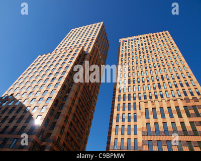 APG-Türme auf der Zuidas finanziellen Bezirk von Amsterdam, Niederlande Stockfoto