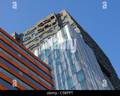 Zeitgenössische Architektur auf der Zuidas finanziellen Bezirk von Amsterdam, Niederlande Stockfoto