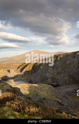 Alexandra und Moel Tryfan Schiefer-Steinbruch in den Bergen oberhalb von Rhosgadfan Stockfoto