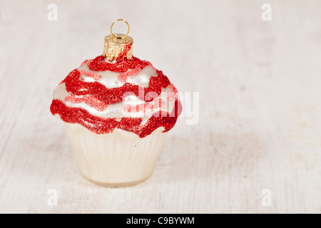 Cute Christmas Cupcake für Baumschmuck Stockfoto