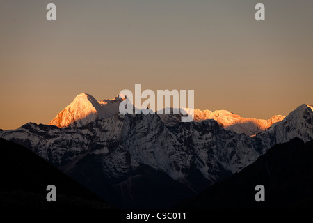 Oktober 2009-Everest-Region - auf dem Weg Dengboche, Chukung Tal - Morgen Schuss Rückblick Stockfoto