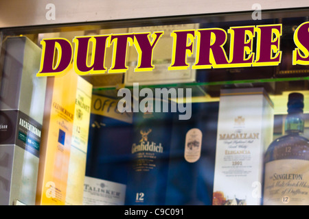 Schaufenster der Duty Free Shop in Gibraltar. Stockfoto