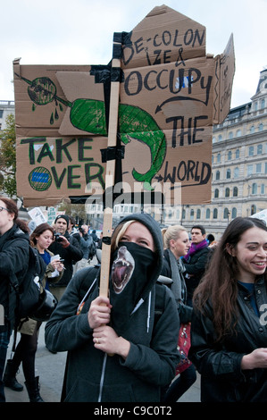 Trafalgar Square bei studentischen Protest durch die Londoner 9. November 2011 zu besetzen Stockfoto