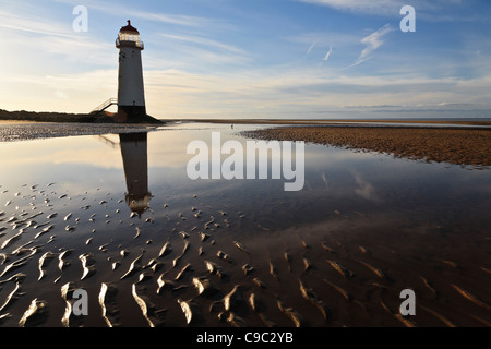 Punkt der Ayr Leuchtturm, Talacre Strand, Flintshire, Wales Stockfoto