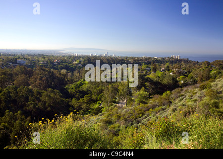 Kalifornien - Blick über Will Rogers State Historic Park, Santa Monica und südlich entlang der Küste. Stockfoto