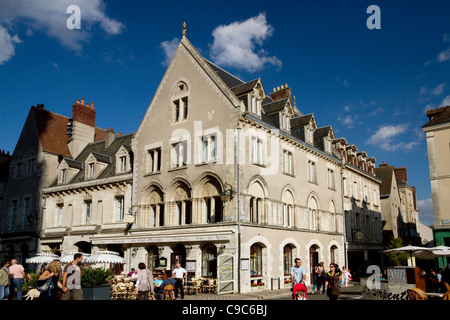 Cafe-Restaurant in der Cathderal Stadt Chartres-Frankreich Stockfoto