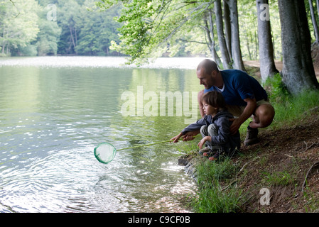 Vater und Sohn Angeln Stockfoto