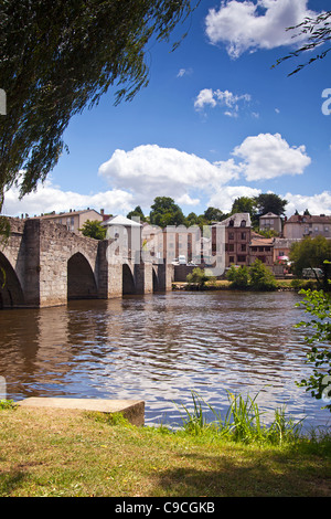 Im 13. Jahrhundert Pont St-Etienne über den Fluss Vienne in Limoges Stockfoto