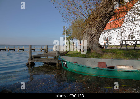 Skipperkroen - Skipper-Inn - am Esrum See in der Stadt Fredensborg, Dänemark, in der Nähe des Königspalastes Fredensborg Stockfoto