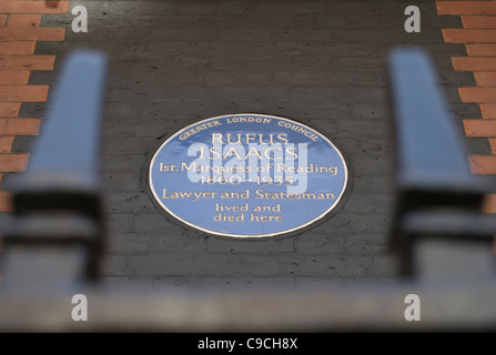 Greater london council blaue Plakette, die ein Haus und einen Ort des Todes des Staatsmannes und Anwalts rufus isaacs, 1st marquess of Reading, london, england, markiert Stockfoto