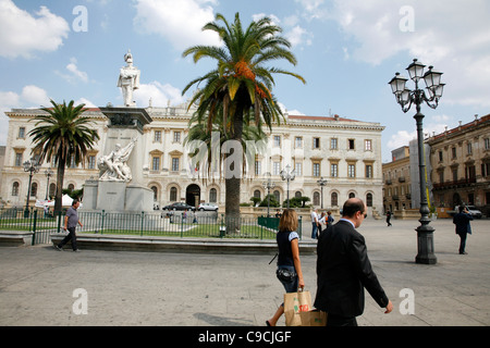 Palazzo della Provincia an Piazza Italia, Sassari, Sardinien, Italien. Stockfoto