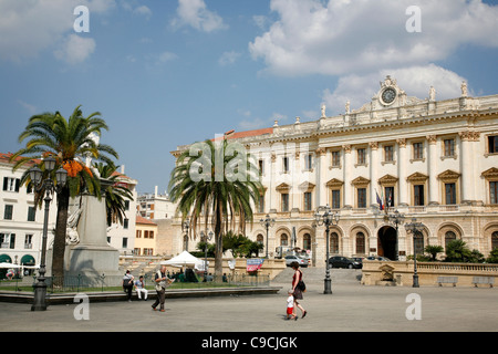 Palazzo della Provincia an Piazza Italia, Sassari, Sardinien, Italien. Stockfoto