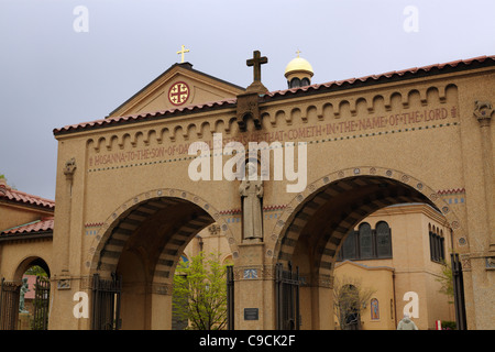 Der Eingang zum Mount St. Sepulchre Franziskanerkloster, Washington, DC. Stockfoto