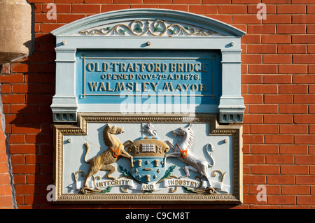 Gedenktafel an der Seite der Trafford Straße Brücke, Salford, Manchester, England, UK Stockfoto