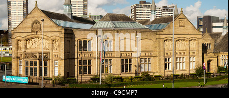 Prüfsteine Kunst und Heritage Centre, Rochdale, größere Manchester, England, Vereinigtes Königreich.  Ursprünglich eine öffentliche Bibliothek, 1884 erbaut. Stockfoto