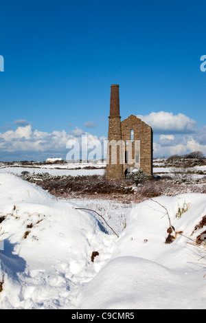 Wheal Frances im Schnee; in der Nähe von Camborne; Cornwall; UK Stockfoto