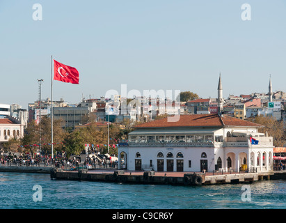 Kadiköy auf der asiatischen Seite von Istanbul Türkei Fährhafen Stockfoto