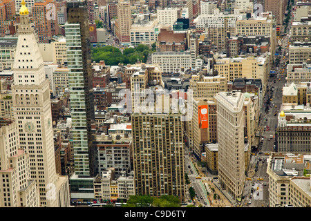 USA, New York, Manhattan, Blick nach Süden, von der Aussichtsplattform des Empire State in Richtung Flat Iron Building. Stockfoto