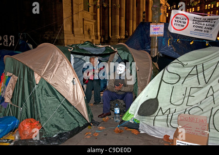 Camping außerhalb Londons St Pauls Cathedral London-Protest zu besetzen Stockfoto