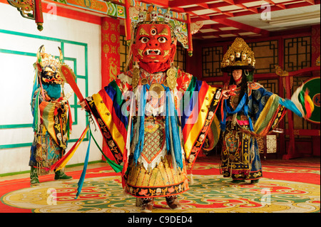 Tumen Ekh Ensemble führen traditionelle mongolische Tanz, Musik, Theater in Ulan Bator. Stockfoto