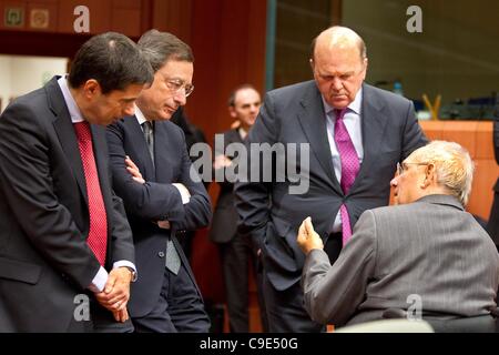 Gaspar Draghi Noonan Finanzminister Schäuble Stockfoto