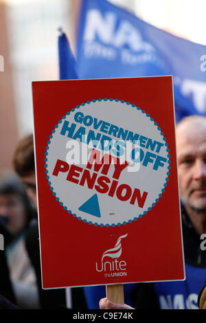 30.11.2011 öffentlichen Renten Stürmer in Birmingham. Stockfoto