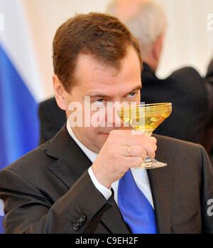 Russischen Präsidenten Dmitry Medvedev auf der Prager Burg auf Donnerstag, 8. Dezember 2011 abgebildet. Medwedew ist zu einem eintägigen Besuch in der Tschechischen Republik. (CTK Foto/Michal Dolezal) Stockfoto