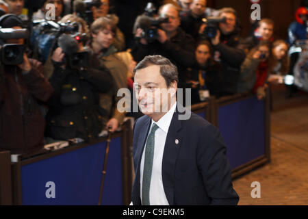 Mario Draghi, Präsident der Europäischen Zentralbank bei der Europäische Rat der Staats- und Regierungschefs. Stockfoto